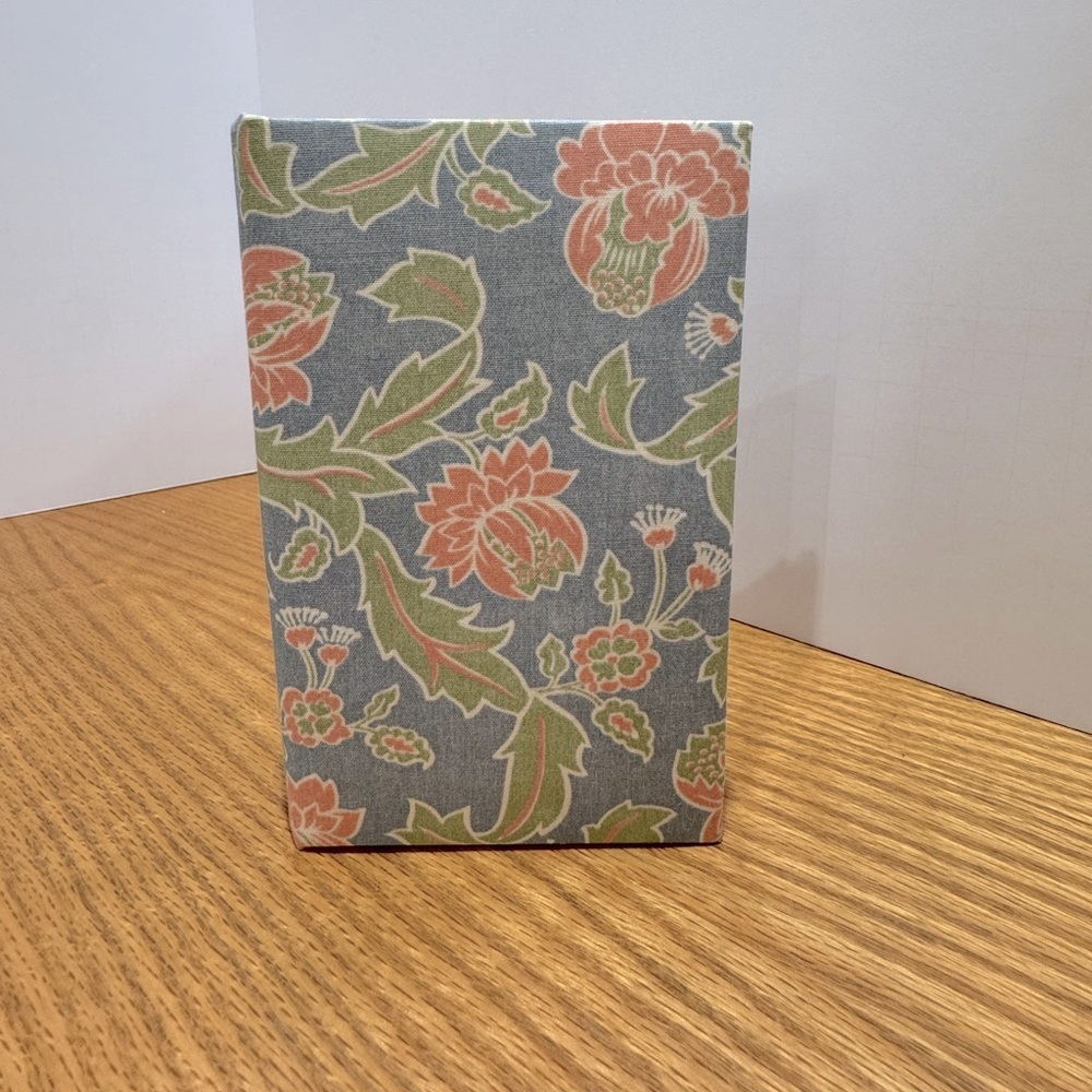 Avon Vintage Floral 1984 Presidents Club address and date notebook NWOB